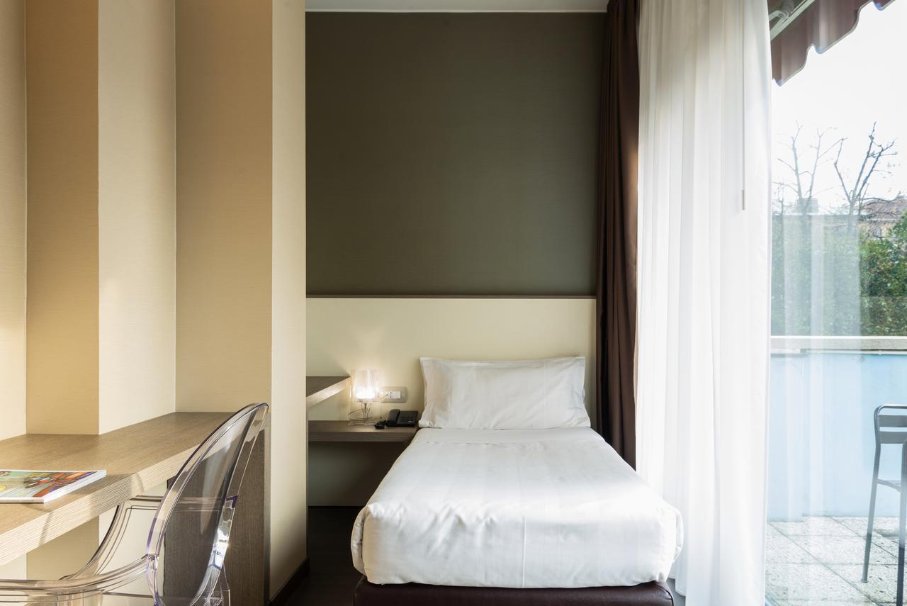 Hotel Tiziano - Gruppo Mini Hotel Milano Esterno foto